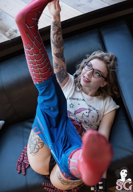 曲線美の赤毛OnlyFans ホット 写真