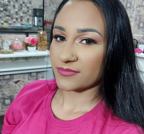 brendaa alvees エロティックなスター 画像