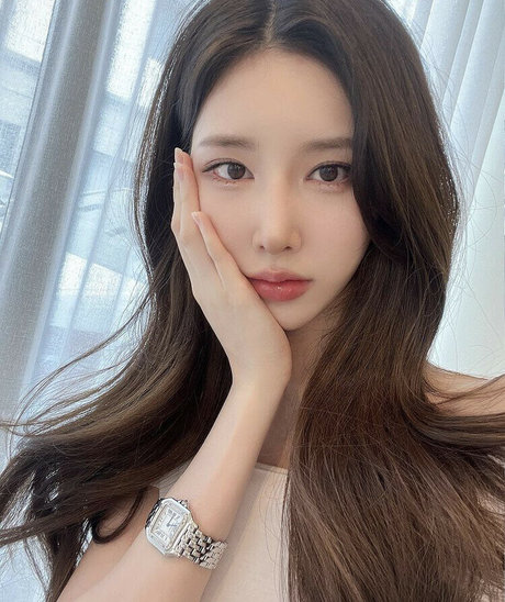 BJ Saera ポルノスター アーカイブ