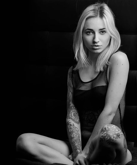 アジアンタトゥー OnlyFans 無料 写真