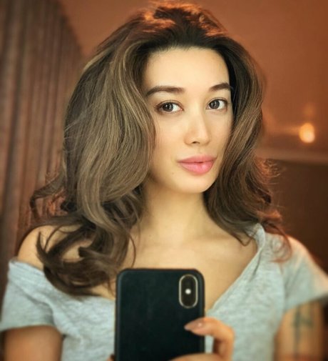 Nicole Asensio HDポルノスター ギャラリー