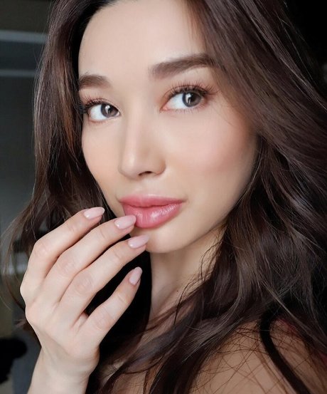 Nicole Asensio セクシー女優 ギャラリー