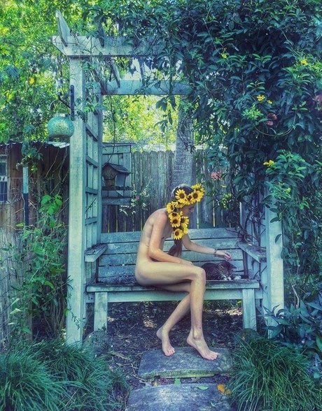 _creature feature ポルノスター エロティック ギャラリー