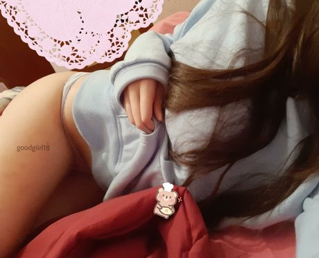 GoodGiirl18 女優 写真