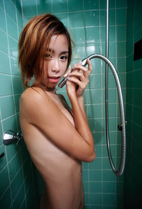 Joeykim 裸のポルノスター 画像