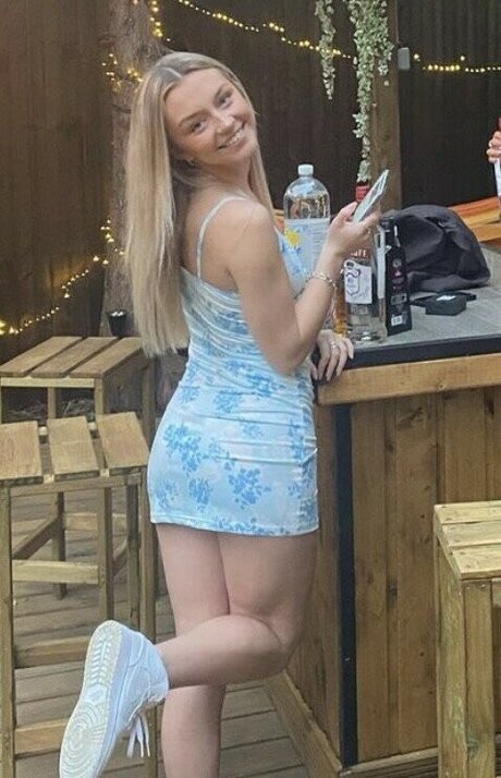 Olivia Bennett123 ポルノスター HD 写真