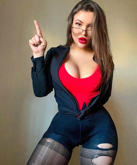 Albina Gladkikh xxxポルノスター 写真