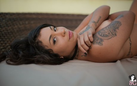 Ani Lorac 無料のポルノスター アーカイブ