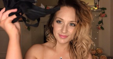 BBW ラティーナ OnlyFans アートヌード 写真