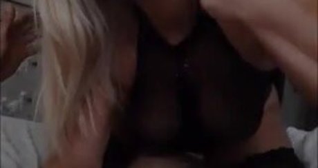 sarahwitheels ポルノ女優 写真