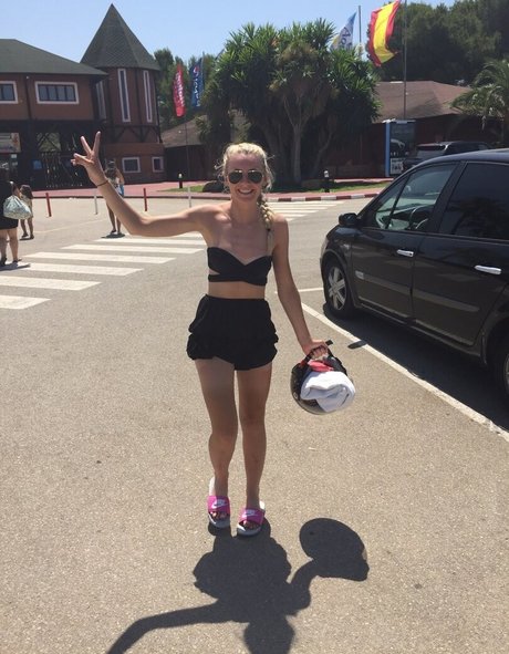 Anna Christian トップスター 写真