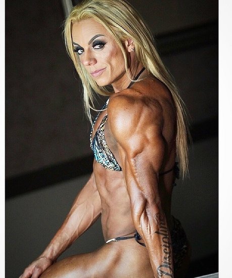 Amanda Machado ホットなモデル 写真