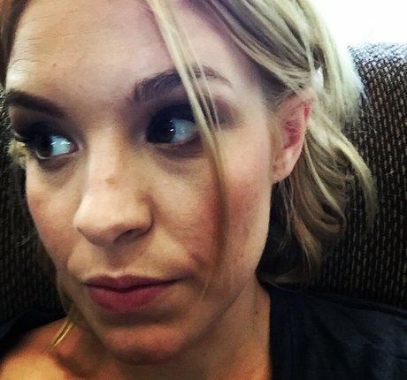 Brea Grant ヌードモデル ギャラリー