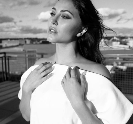 Cassie Scerbo HD女優 写真