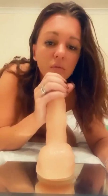 Sarah meaden 裸のスター 写真