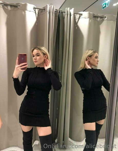 alicebrightt セックススター アーカイブ