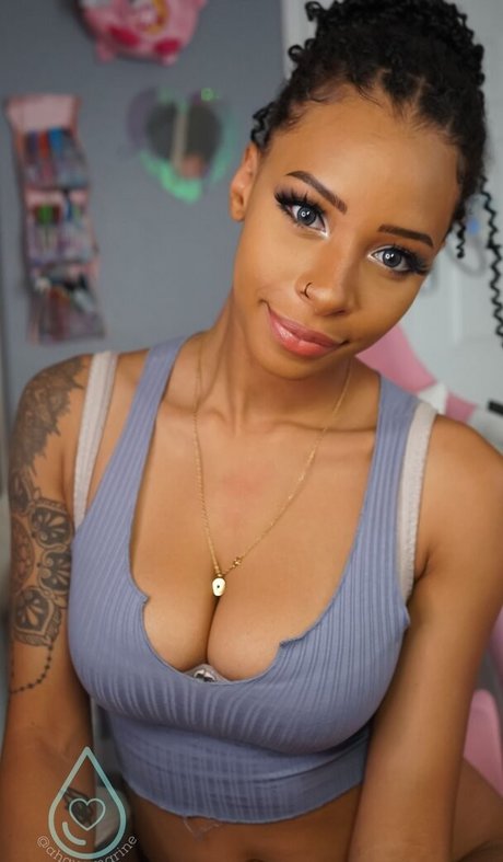 Ahquamarine かわいいモデル 写真