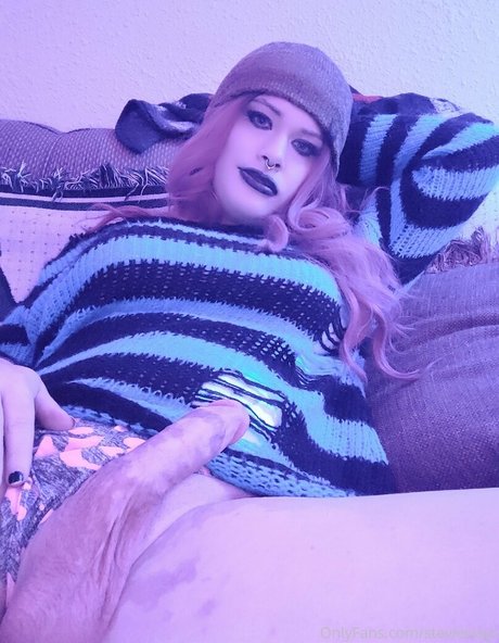 裸のトゥインクOnlyFans ヌード 写真