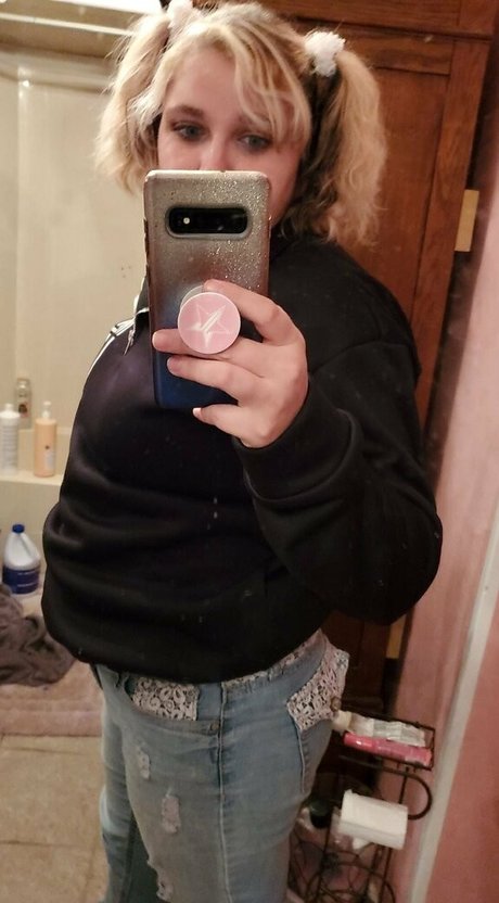 katiebugkitty122 裸のポルノスター 写真