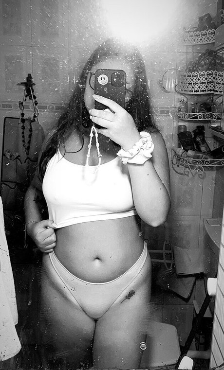 アジアのティーンオンリーファン セクシーヌード 写真