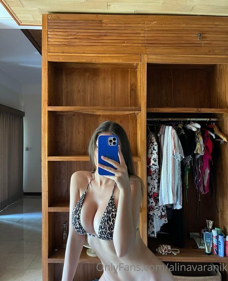 チンコを持つ女たち OnlyFans ヌード 写真