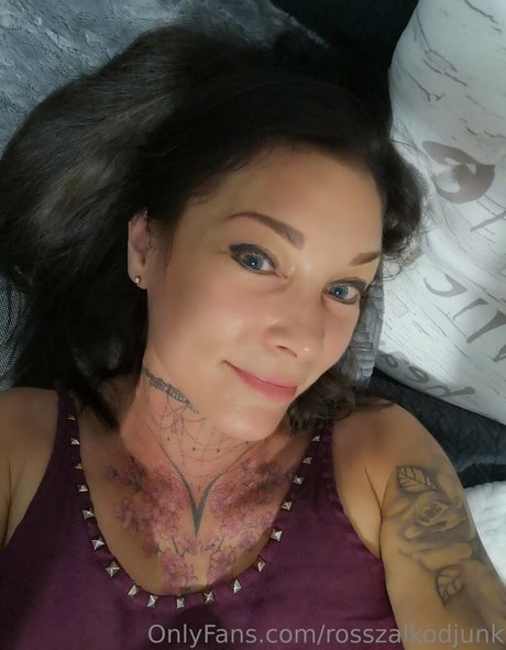 rosszalkodjunk 無料モデル 画像