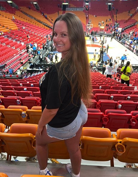 iambigduch ヌードモデル 画像