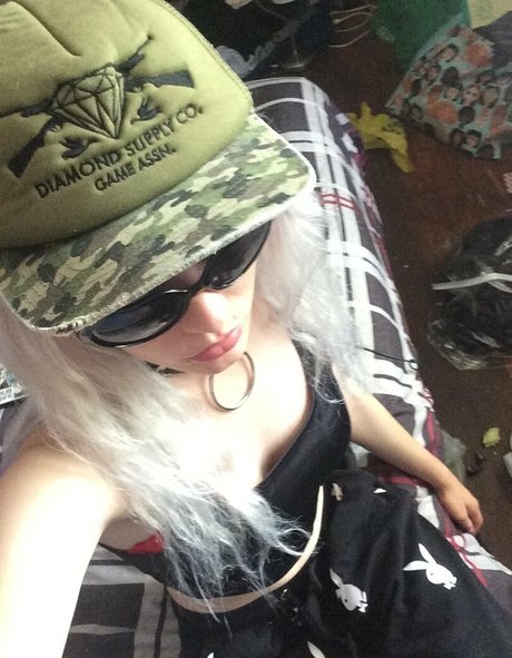 lewdology アートポルノスター アーカイブ