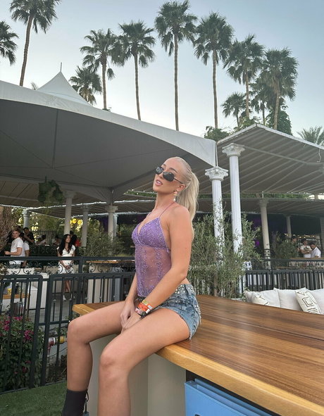 Madds ポルノスター アダルト 写真