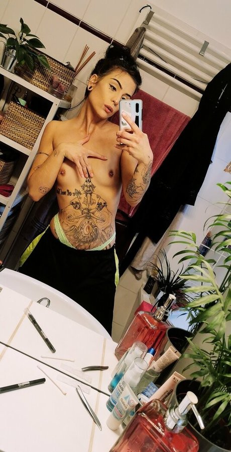 luu nighthawk xxxモデル 写真