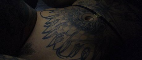 luu nighthawk かわいいポルノスター 写真