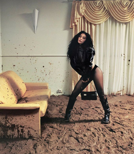 アマチュア潮吹きOnlyFans 無料ヌード 画像