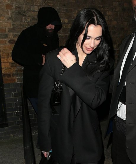 小人エボニーOnlyFans トップ ギャラリー