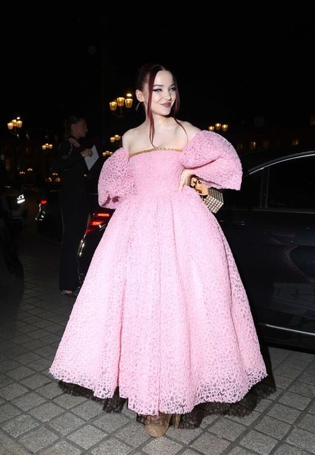 手袋onlyfans 限定 写真