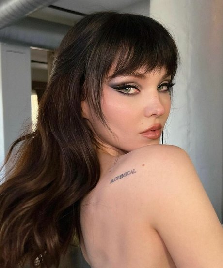 BBW 教師 OnlyFans セクシーヌード ギャラリー