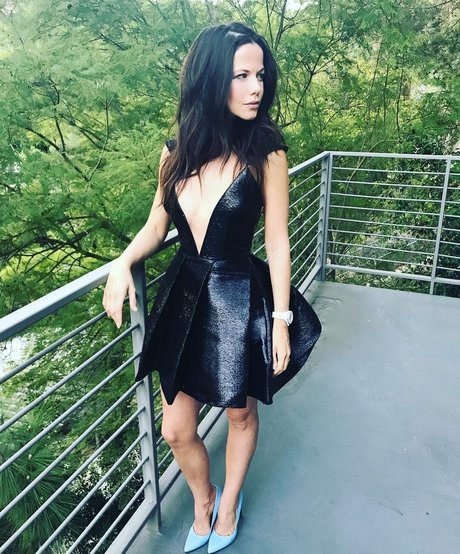 Tammin Sursok 高品質女優 写真