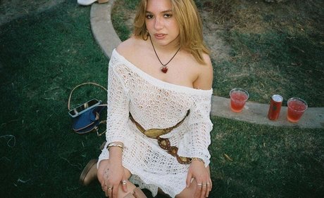 Mackenzie Ziegler ポルノスター 写真