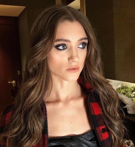 Natalia Dyer 独占女優 写真