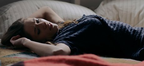 Natalia Dyer xxx女優 写真