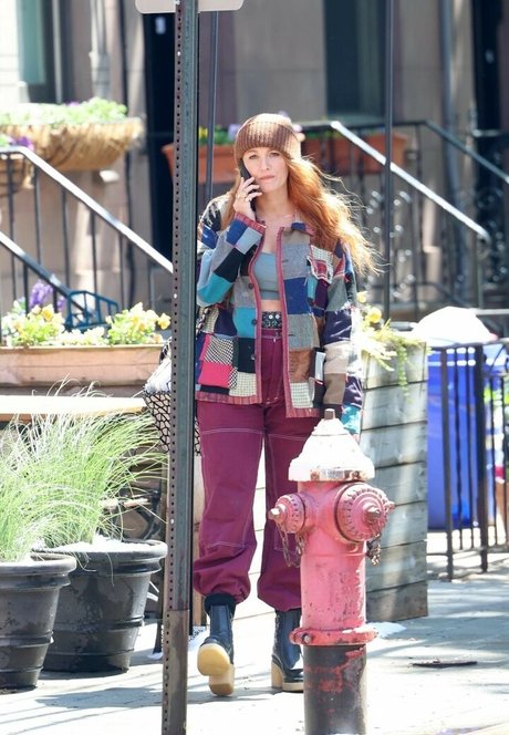 Blake Lively xxx女優 写真