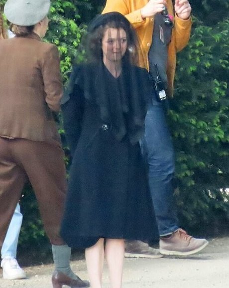 アマチュアぽっちゃりOnlyFans セクシーヌード 画像