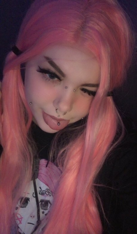 saveniarose ヌードスター 写真