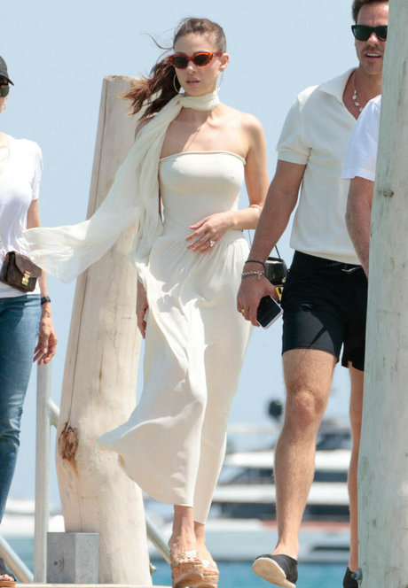 アーミーガールズオンリーファン ホットセクシー ギャラリー