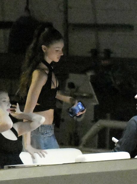 Nicola Peltz 独占女優 アーカイブ