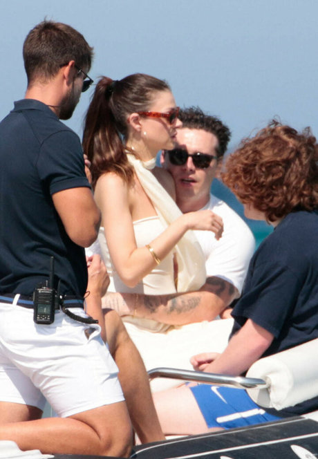 ブラック・ポーグ・オンリーファンズ アートヌード ギャラリー