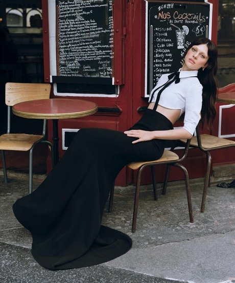 Nicola Peltz セックススター 写真