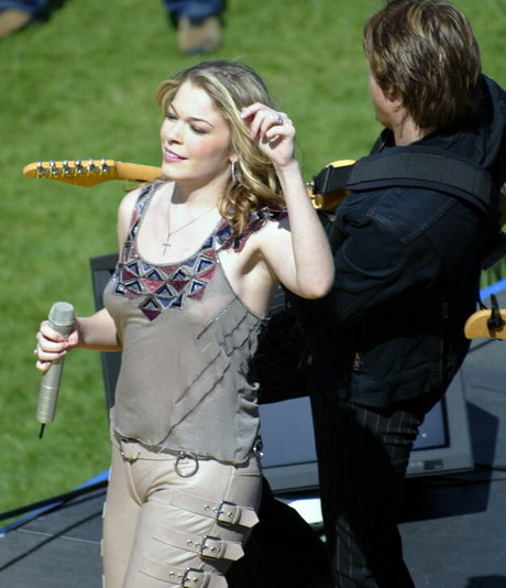 Leann Rimes ヌードのポルノスター 写真