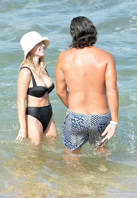 アジア人のアナルオンリーファン ヌード 画像