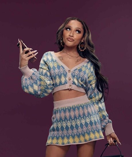 Jaylen Barron HDモデル 写真