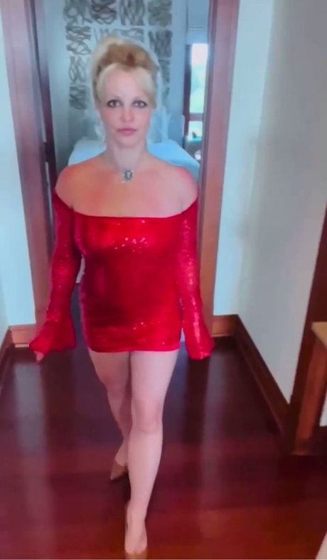 ティーンソロOnlyFans ヌード 画像